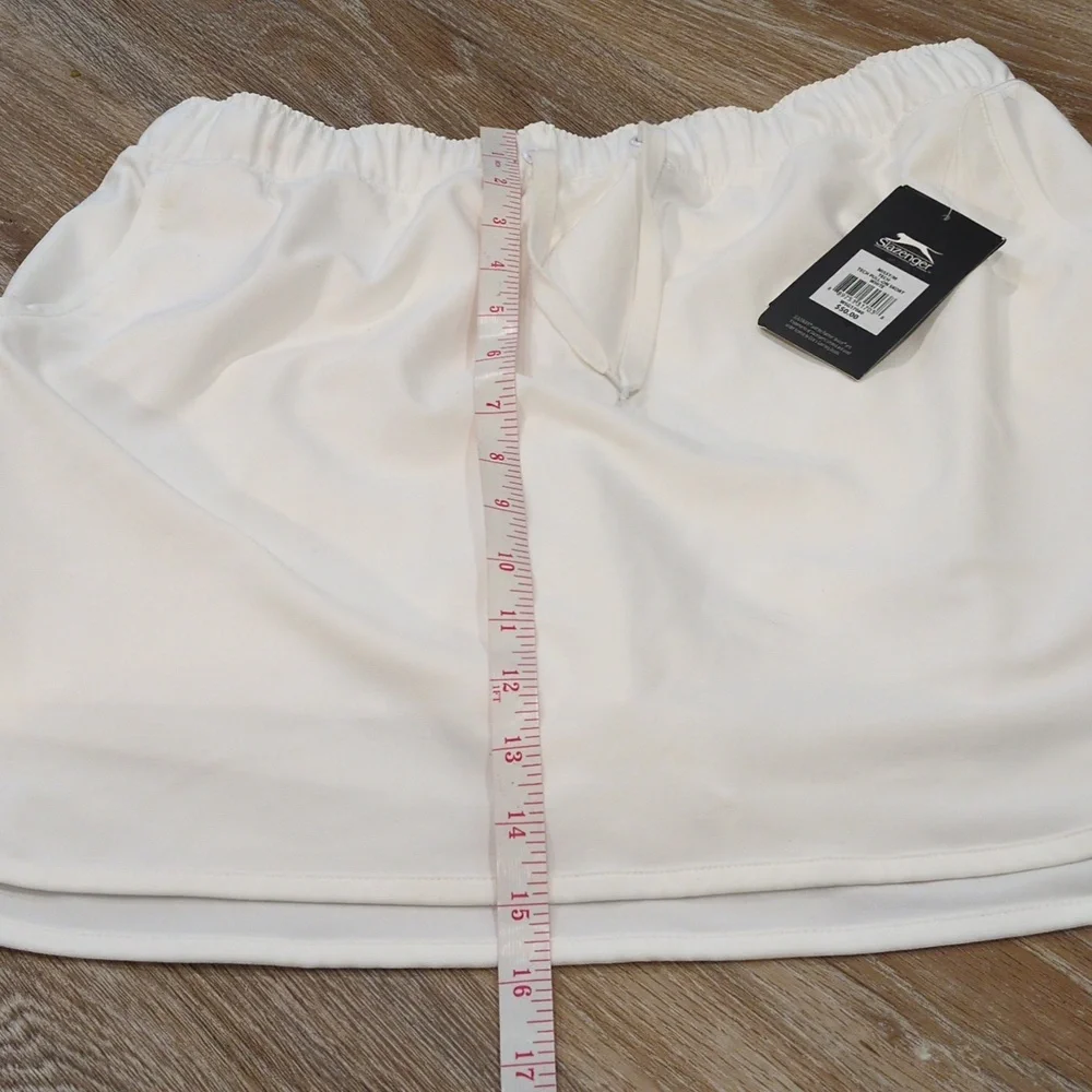 β€οΈποΈββοΈNWT Slazenger Women's White Golf Skort size Medium β€οΈποΈββοΈ WOW!!β€οΈποΈβ - Picture 8 of 10